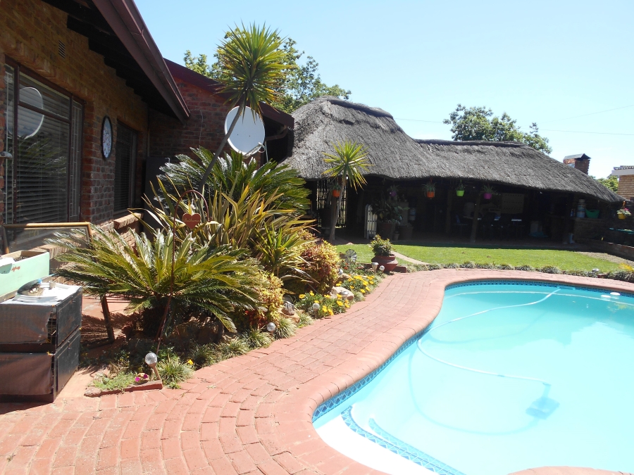 3 Bedroom Property for Sale in Riebeeckstad Free State